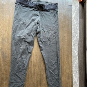 Lace waist line black leggings